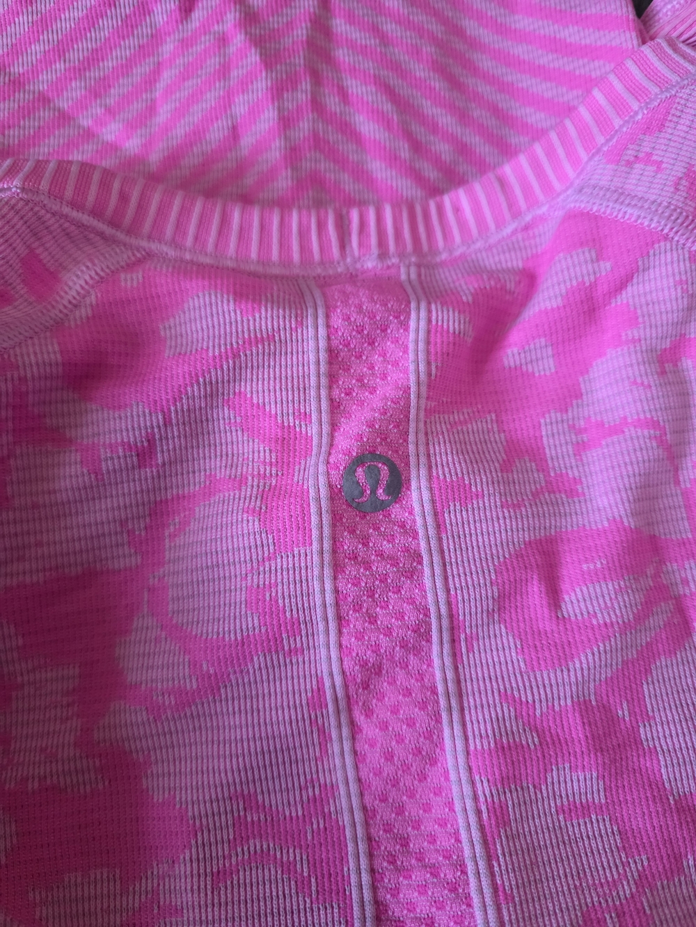 Lululemon Swiftly Tech Camo Long Sleeve - Picture 3 of 4